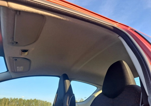 Peugeot 107 cena 10300 przebieg: 103000, rok produkcji 2009 z Hel małe 277